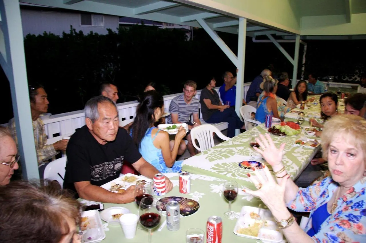 Guest House In Χίλο